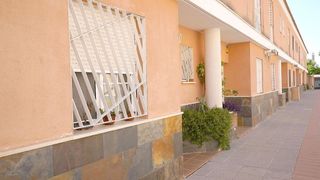 Casa adosada en venta en Montequinto en Dos Hermanas