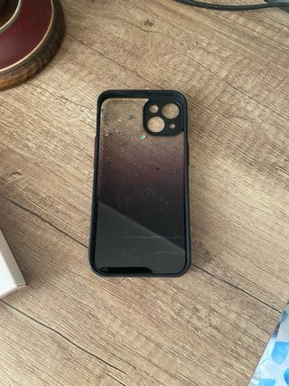 Funda para iPhone 13 con  estrellas. Está nueva