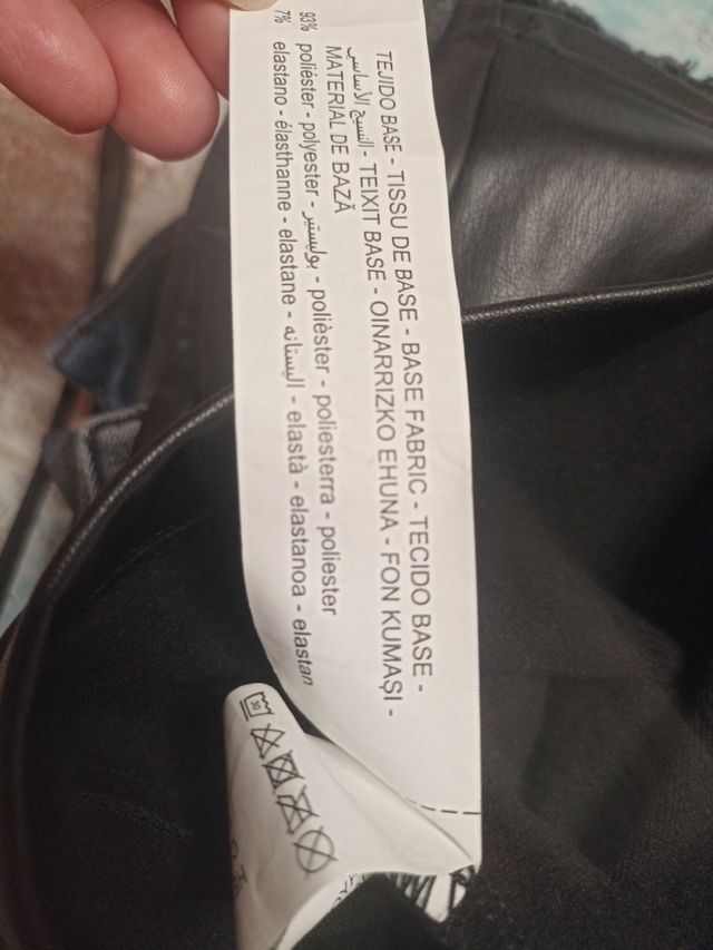 Leggings efecto piel negros. 13-14 años