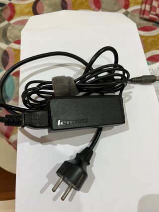 Cargador Lenovo Portátil