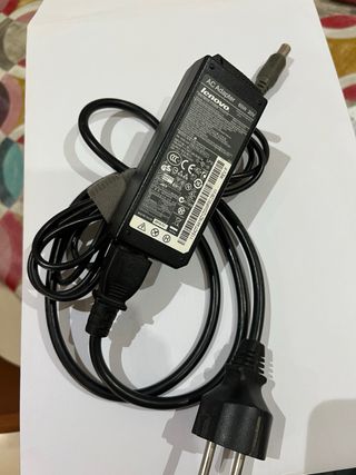 Cargador Lenovo Portátil