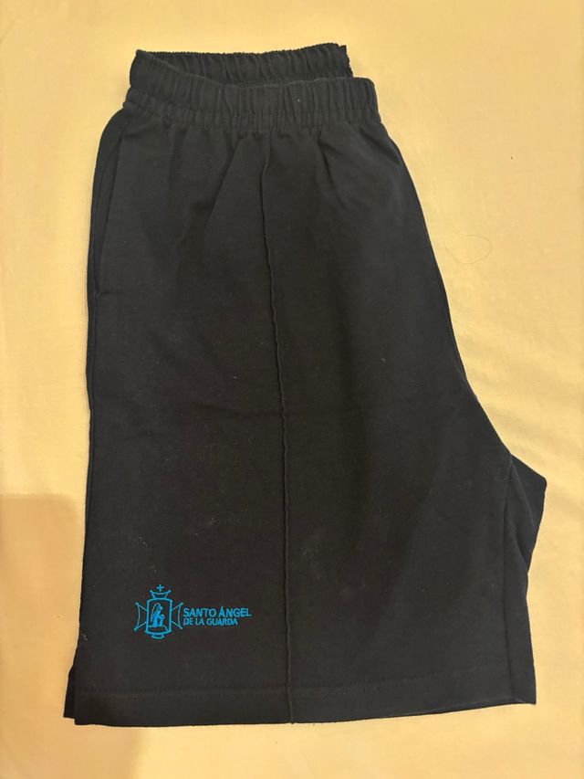 Calzonas deportivas Santo Ángel