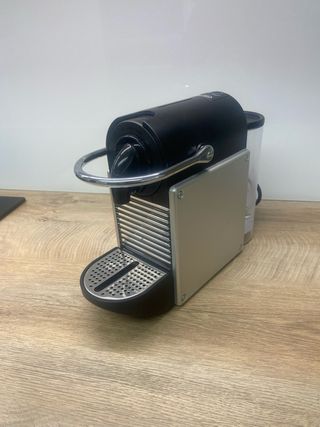 Cafetera Nespresso DeLonghi Cápsulas