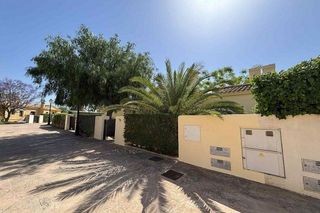 Casa adosada en venta en Fuente Alamo