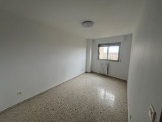 Piso en alquiler en La Bozada – Parque Delicias en Zaragoza