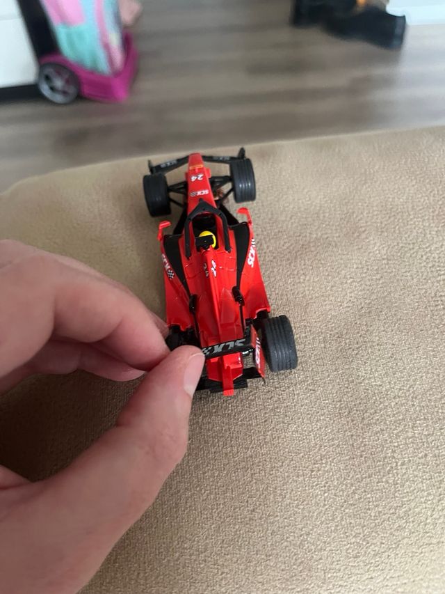 Scalextric Compact Formula Race to Win
