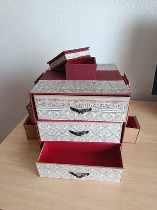 Costurero o joyero multicajones hecho a mano