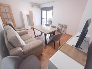 Piso en alquiler en Ciudad Jardín - Zoco en Córdoba