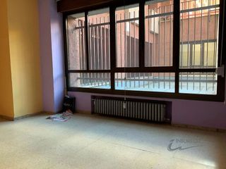 Oficina en alquiler en Centro Ciudad en León