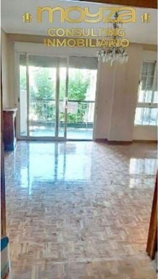 Piso en venta en Hospital en Jaén