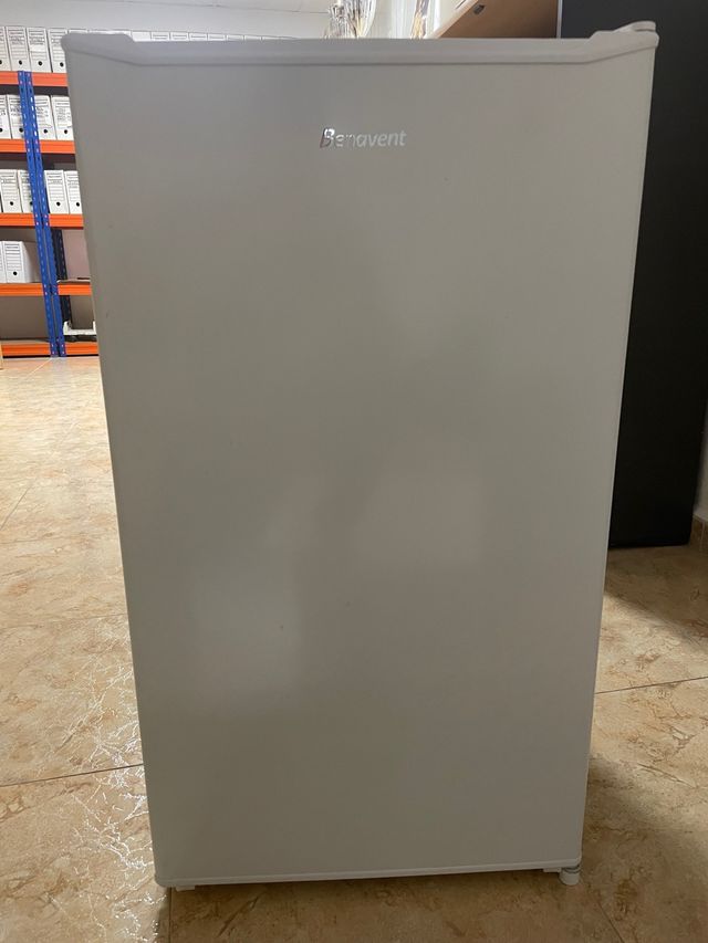 Frigorífico Benavent 90L