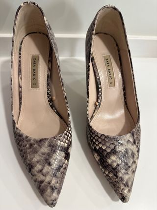 Zapatos Zara Talla 40 efecto piel serpiente