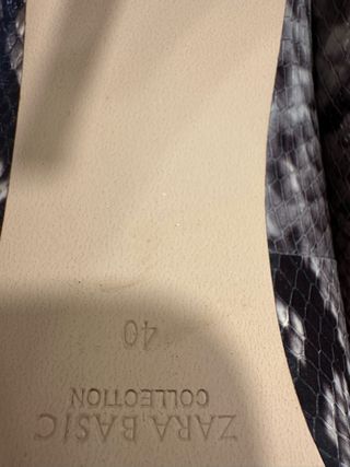 Zapatos Zara Talla 40 efecto piel serpiente