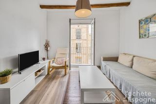 Piso en venta en El Raval en Barcelona