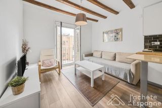 Piso en venta en El Raval en Barcelona