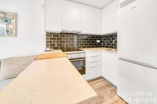 Piso en venta en El Raval en Barcelona