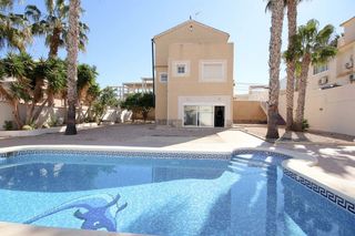 Casa en venta en Campos de Golf - Villa Martin - Los Dolses en Orihuela