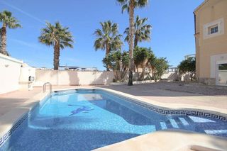 Casa en venta en Campos de Golf - Villa Martin - Los Dolses en Orihuela