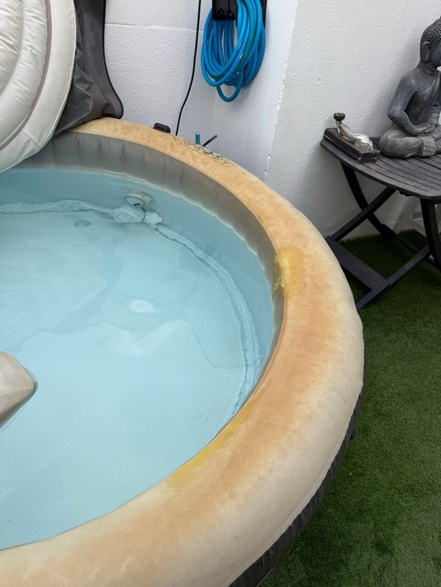 Jacuzzi Intex 4 personas