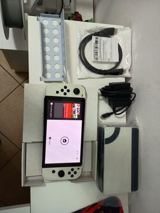 Nintendo Switch OLED Bianca