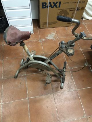 Bicicleta Estática Antigua, 