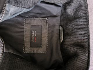 Chaqueta de piel Zara Negra