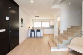 Casa adosada en venta en Santa María de Guía