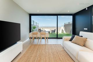 Casa adosada en venta en Santa María de Guía