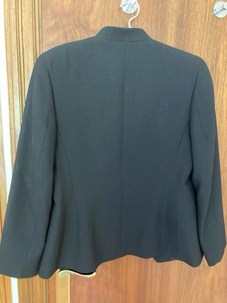 Americana CIVIT negra talla 42