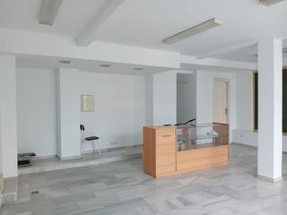 Local comercial en venta en La Carihuela en Torremolinos