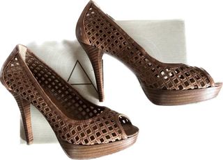 Scarpe tacco pelle cuoio mai usate