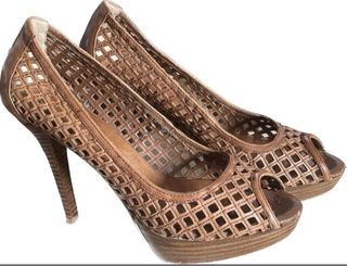 Scarpe tacco pelle cuoio mai usate