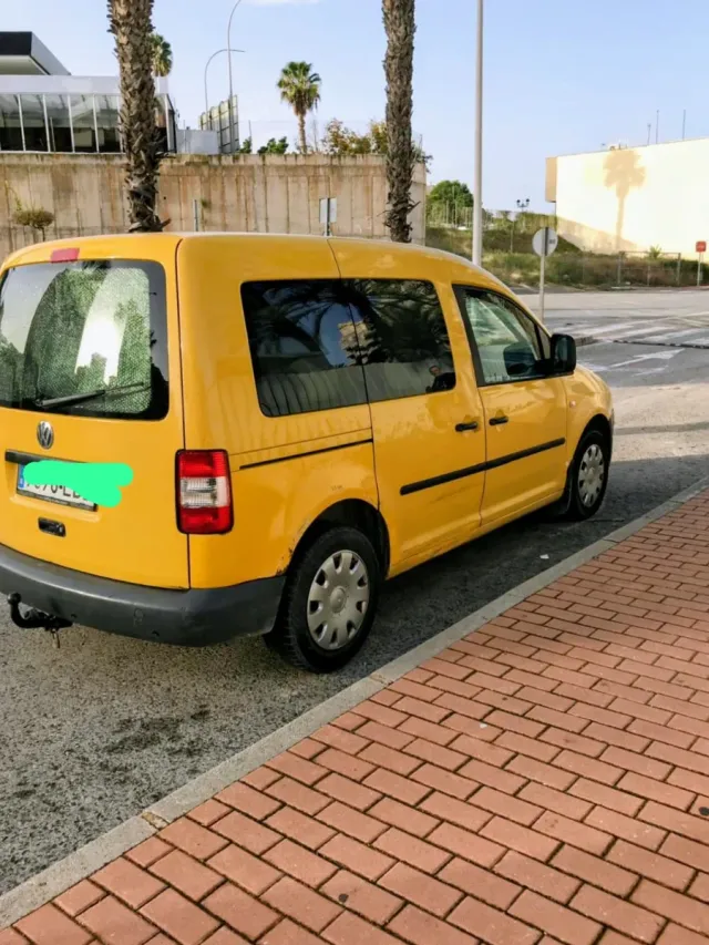 Volkswagen Caddy 2007.