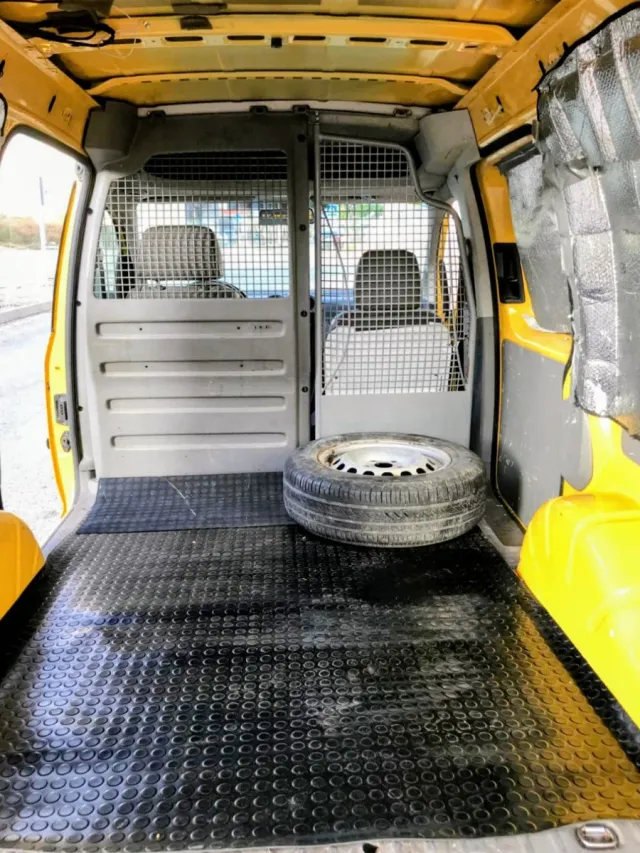 Volkswagen Caddy 2007.