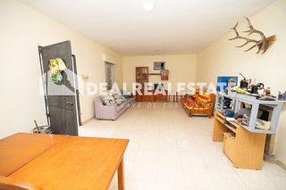 Chalet en venta en Carmona