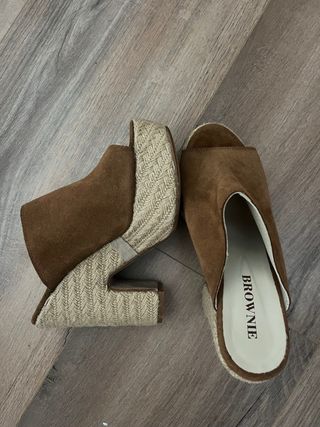 Zapatos de tacón BROWNIE marrones
