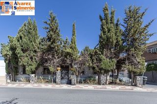 Terreno en venta en Avda. De los Ogíjares en Armilla