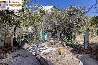 Terreno en venta en Avda. De los Ogíjares en Armilla