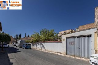 Terreno en venta en Avda. De los Ogíjares en Armilla