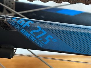 Mountain bike Decathlon 27.5 in alluminio.