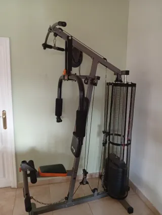Máquina de ejercicios Multi Fuerza