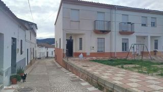 Casa adosada en venta en Arroyomolinos de León