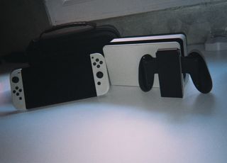 Nintendo Switch OLED Blanca y Negra