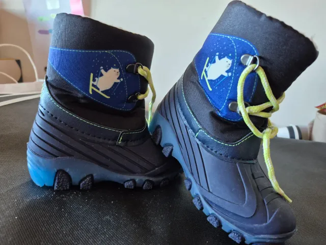 Botas de nieve con luces talla 26