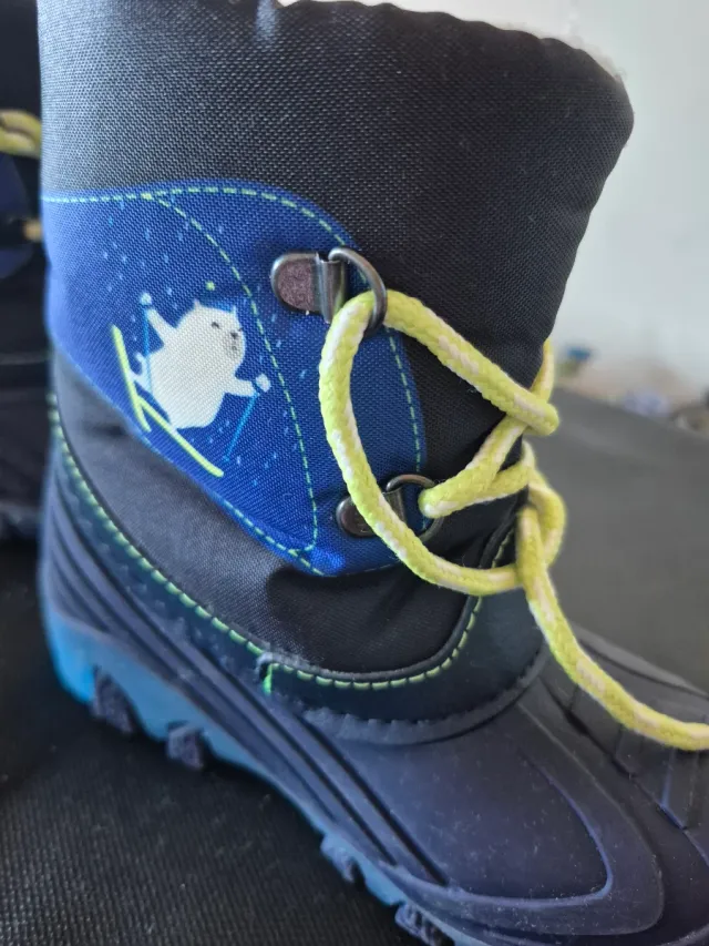 Botas de nieve con luces talla 26