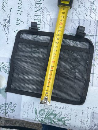 Tasca in rete con chiusura velcro