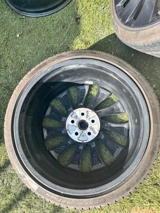 3 Llantas Überrurbine Tesla Model 3 21” Originales