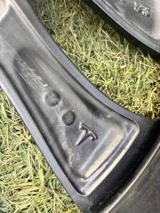 3 Llantas Überrurbine Tesla Model 3 21” Originales