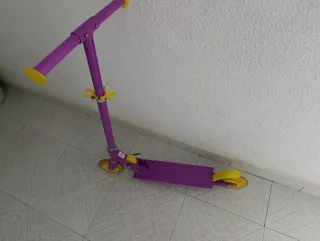 Patinete infantil 2 ruedas plegable morado