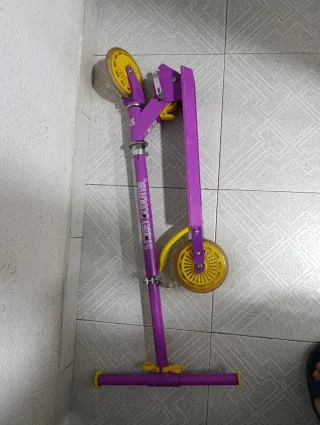 Patinete infantil 2 ruedas plegable morado